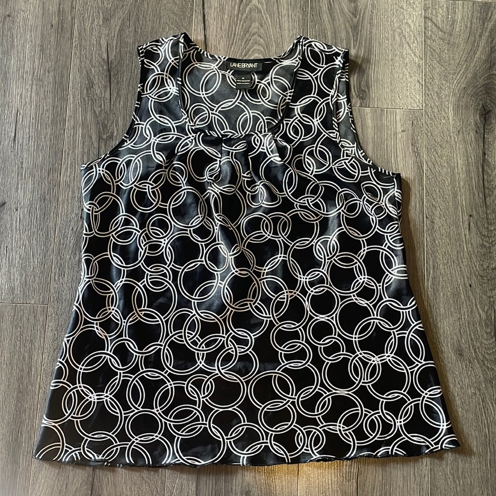 🧡Lane Bryant black & white sleeveless blouse Sophisticated Casual versatile Chic